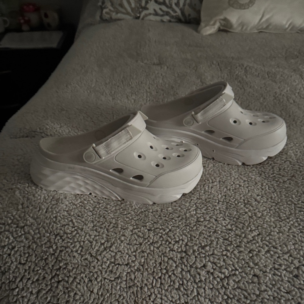 Skechers Women's White Platform Clogs